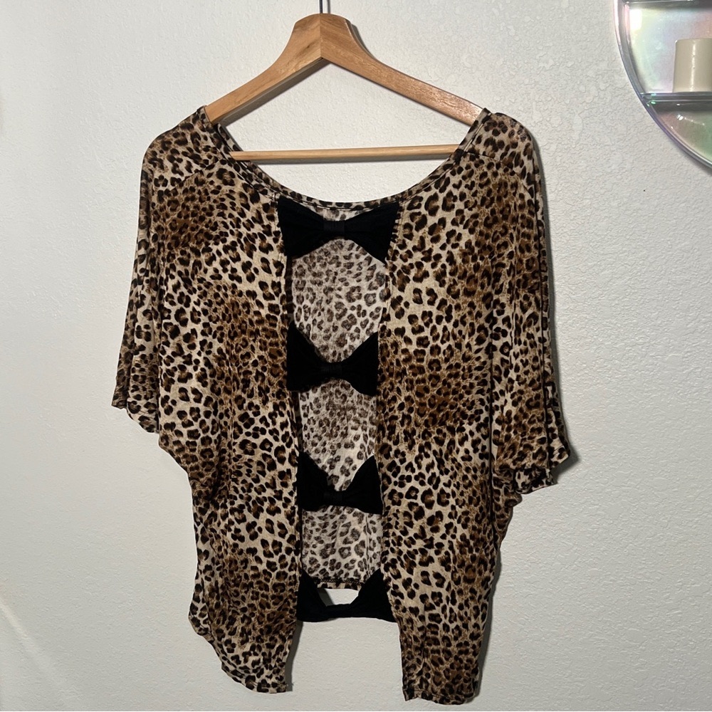 Bella D. Brown Leopard Print Blouse